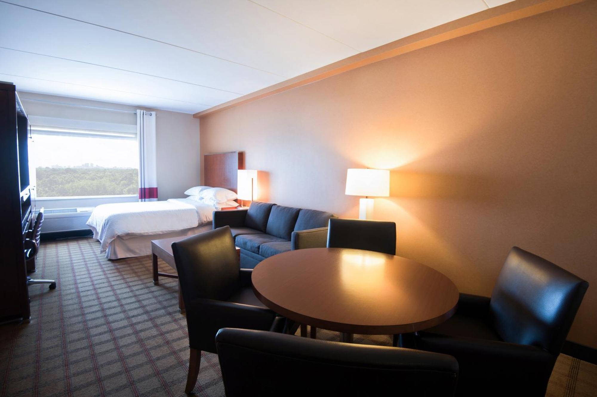 Four Points By Sheraton Winnipeg South Экстерьер фото