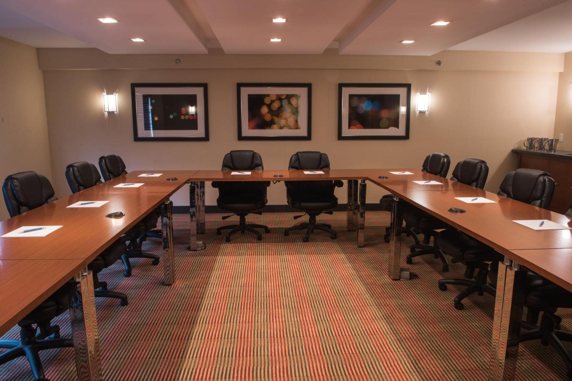 Four Points By Sheraton Winnipeg South Экстерьер фото