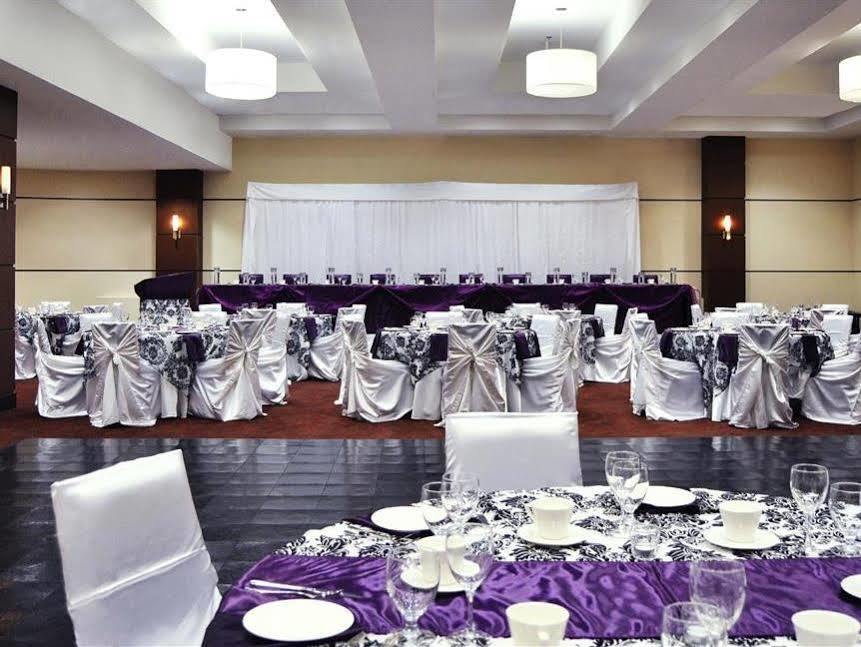 Four Points By Sheraton Winnipeg South Экстерьер фото